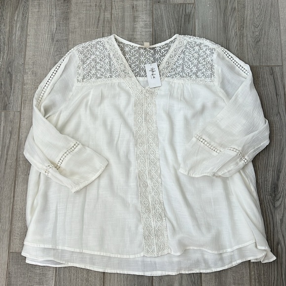 NWT  Style & Co
Lace-Yoke Handkerchief-Hem Top - Picture 8 of 11